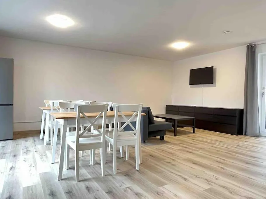 Apartment Lap105 - Moderne Monteurwohnung Uebergangswohnung Lappersdorf